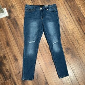Size 12 Aeropostale Distressed Midrise Ankle Jegging Jeans
